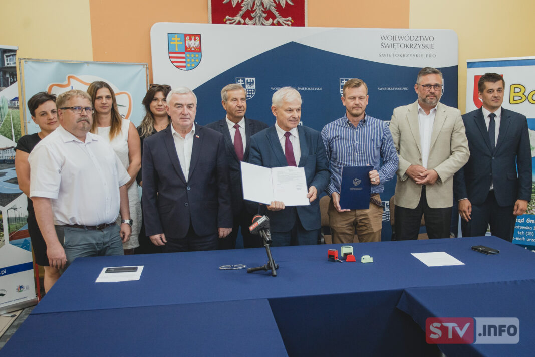 Umowa podpisana. Rusza remont drogi wojewódzkiej 757 na odcinku Zimnowoda-Bogoria