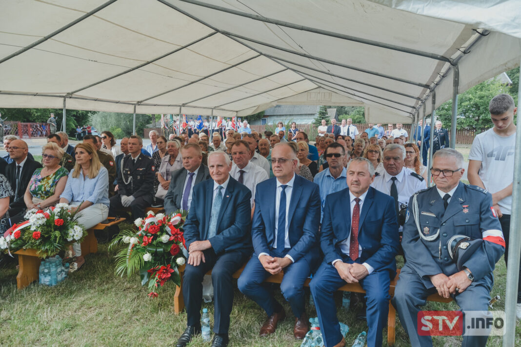 Podniosła uroczystość. Pielaszów pamięta o bohaterach