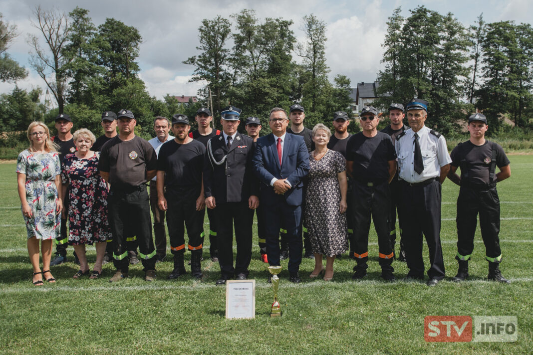 Zawody sportowo – pożarnicze w gminie Iwaniska. Najlepsza OSP Kamieniec