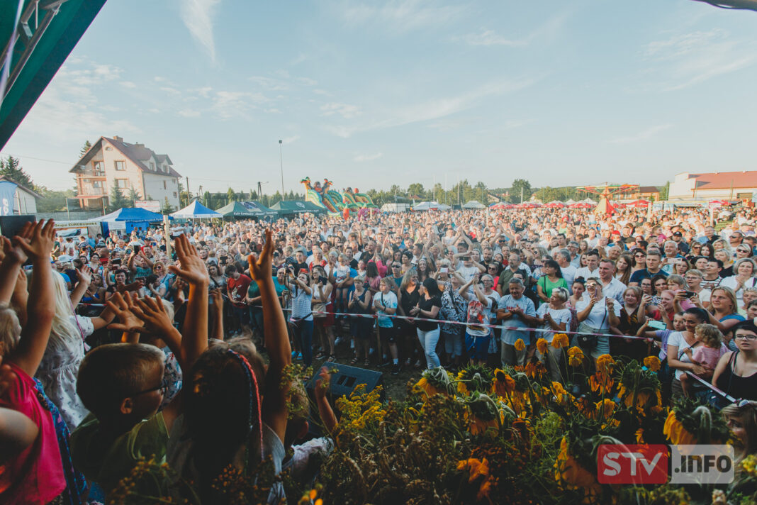 Prawdziwe tłumy na dożynkach w Bogorii. Dwa dni świetnej muzycznej zabawy