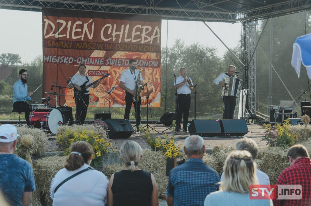 Staszów bawił się w sobotę i niedzielę. Święto Chleba” i dożynki