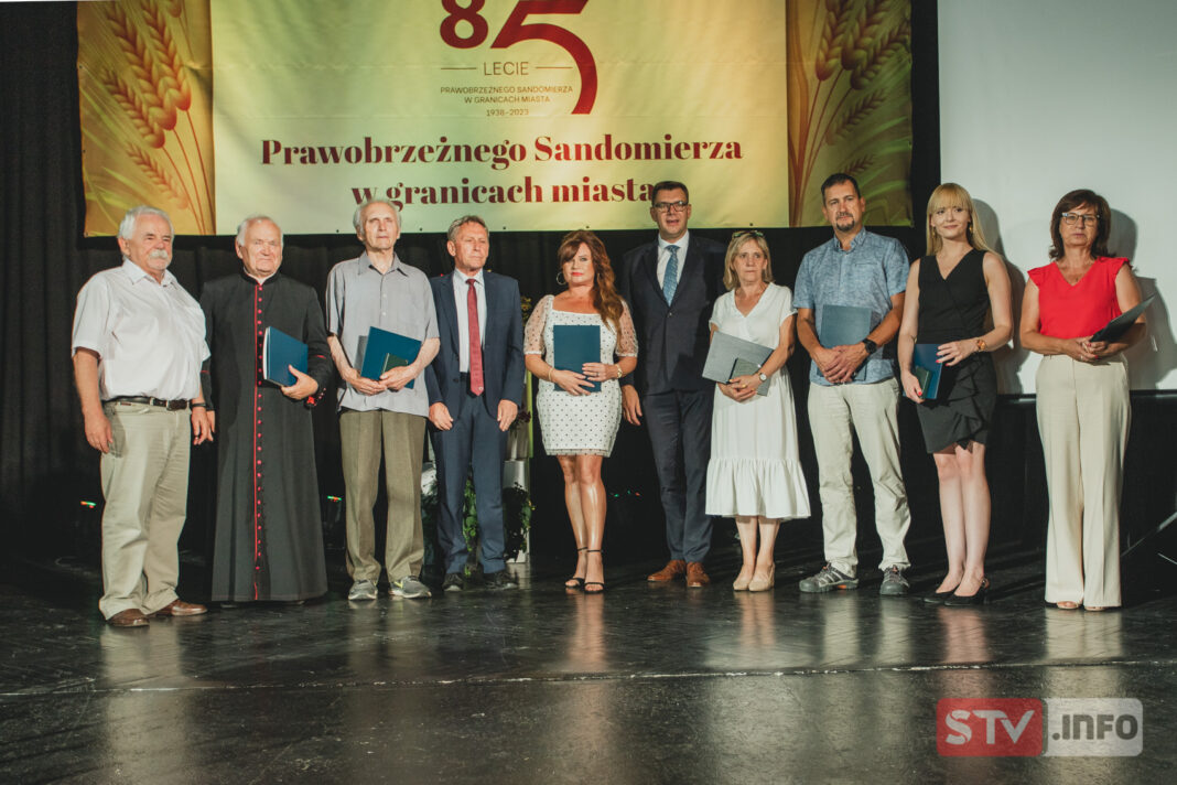 Z szacunku dla tradycji. Sesja zakończyła obchody włączenia prawobrzeżnego Sandomierza w granice miasta