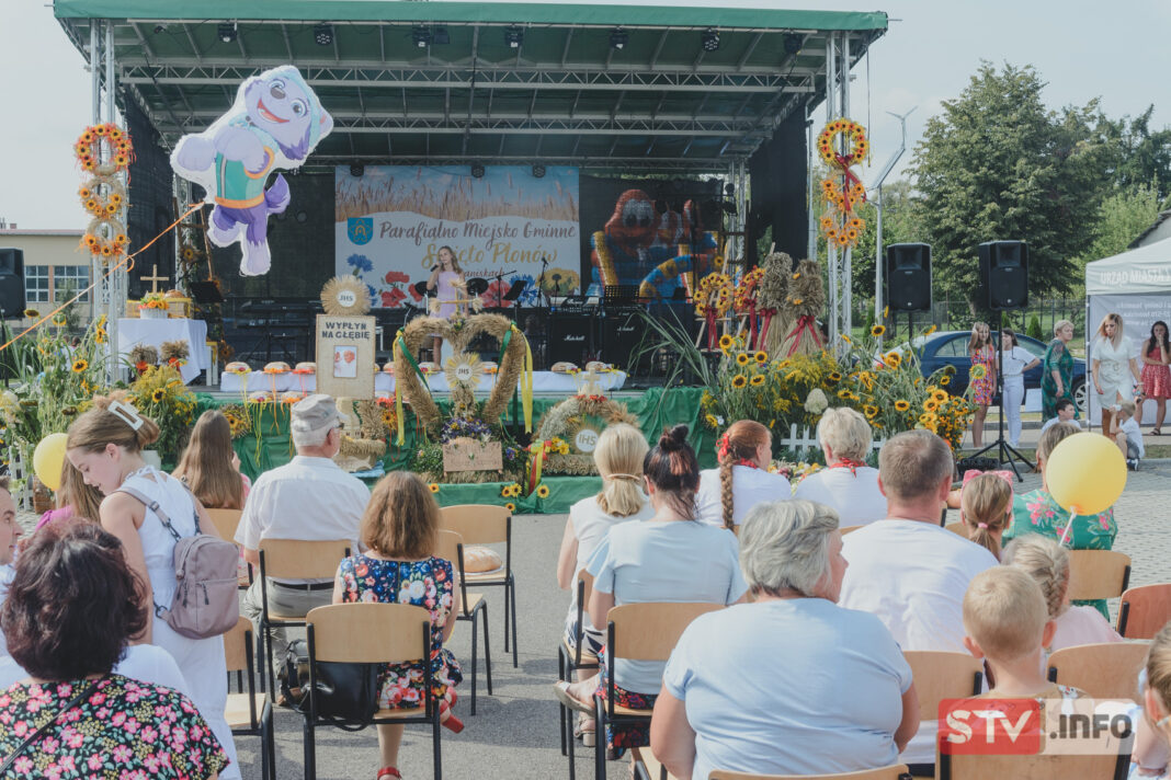 Piękne dożynki w Iwaniskach. Modlitwa, podziękowania i zabawa