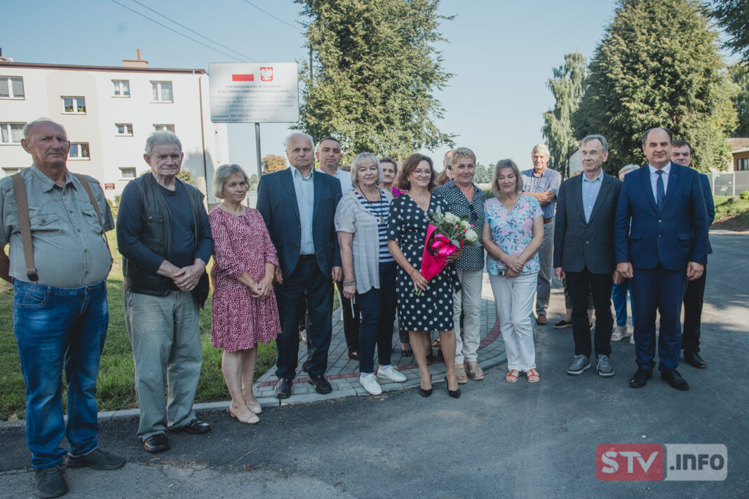 Konferencja prasowa w Bidzinach. Posłanka Wojtyszek o inwestycjach