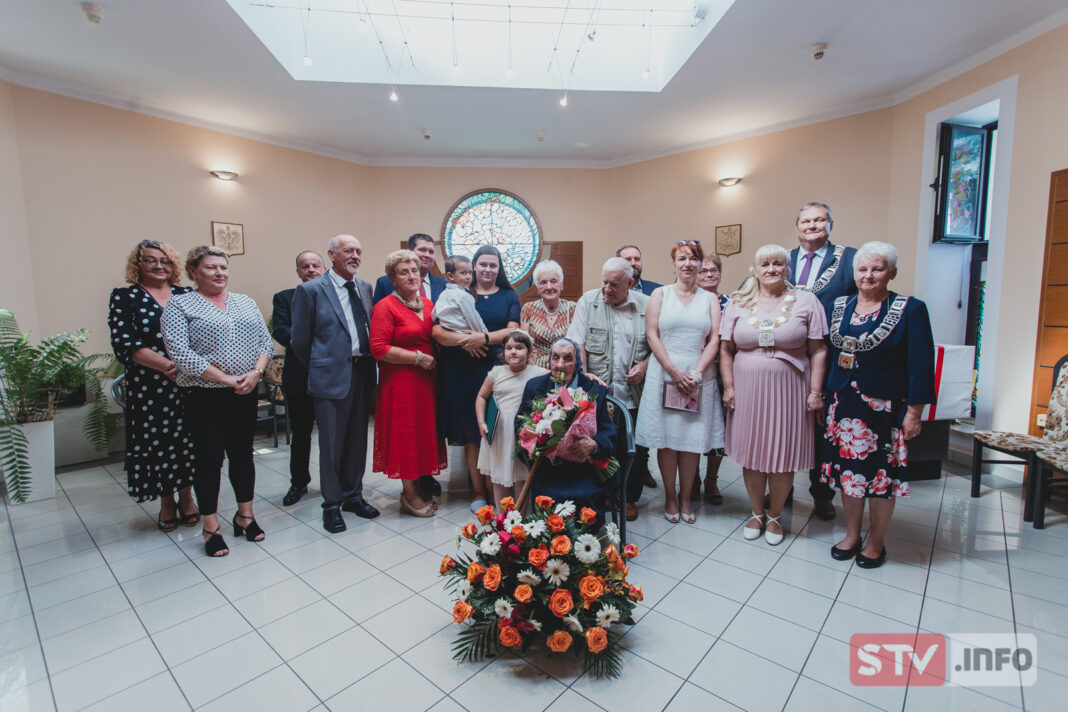 Niecodzienny jubileusz. Marianna Karaś z Wyszmontowa ukończyła 100 lat