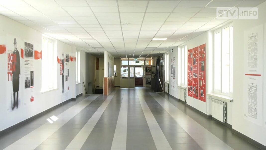 Dobra rekrutacja w szkołach opatowskiego starostwa. Czekają na pierwszy dzwonek