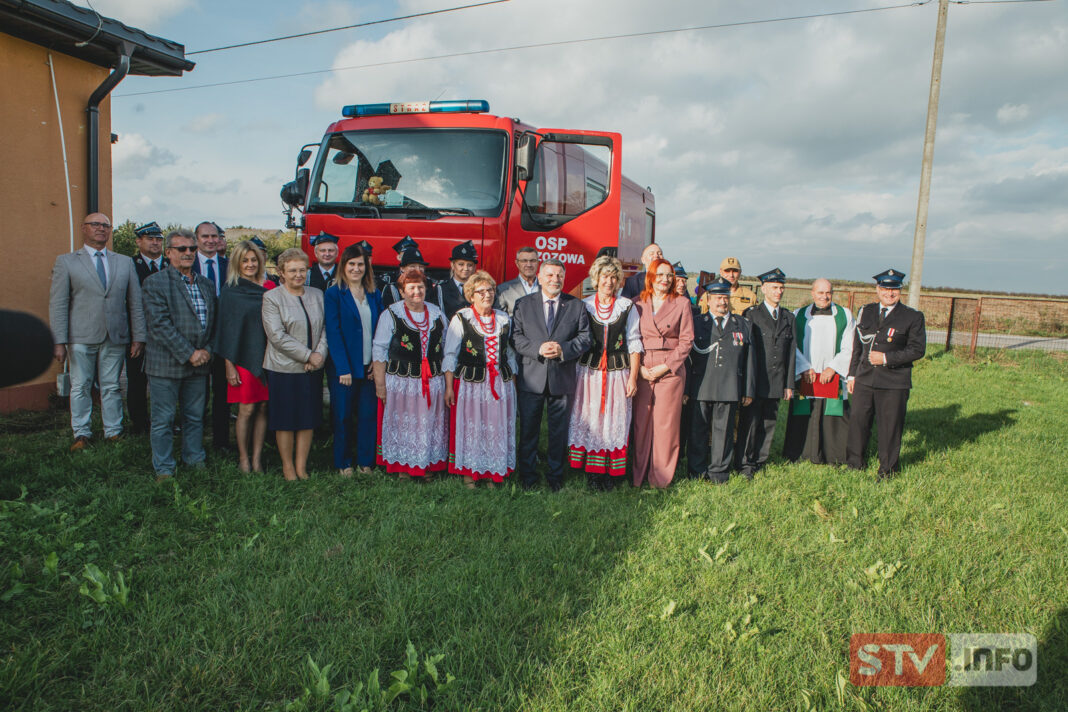 Wóz bojowy dla OSP Brzozowa. Uroczyste przekazanie