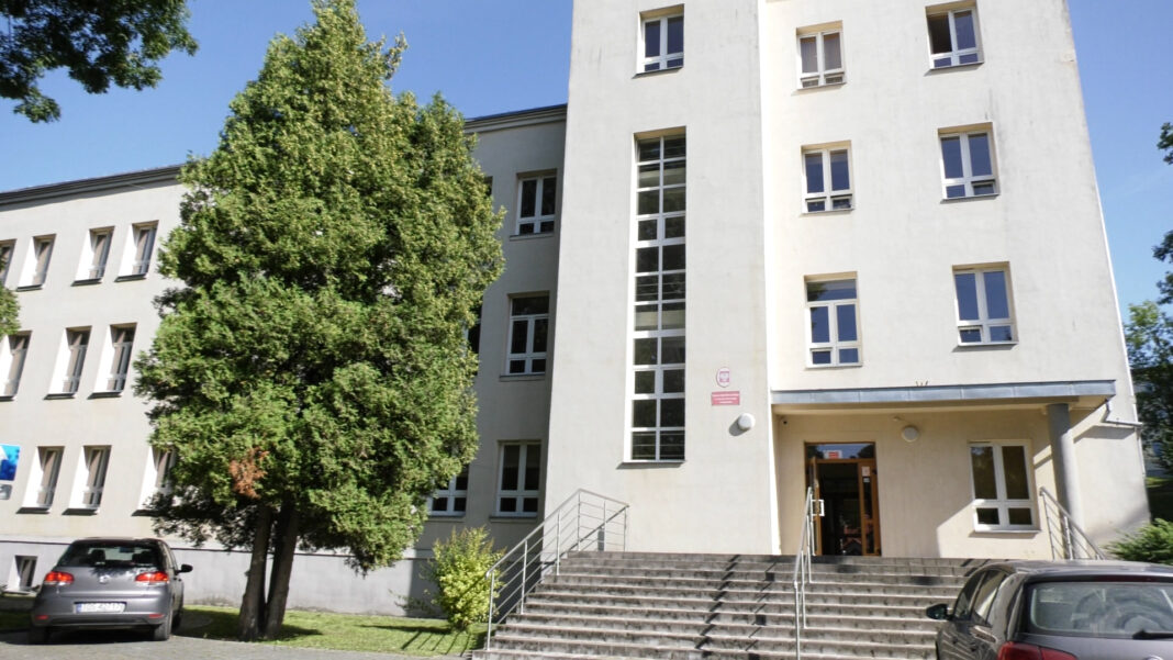 Będzie bursa szkolna w opatowskim „Bartoszu”. Niż wymusza działanie