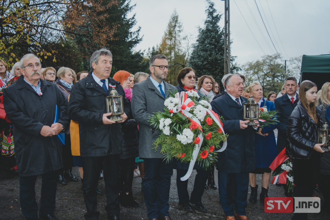 Łoniów świętował 105. rocznicę odzyskania niepodległości przez Polskę