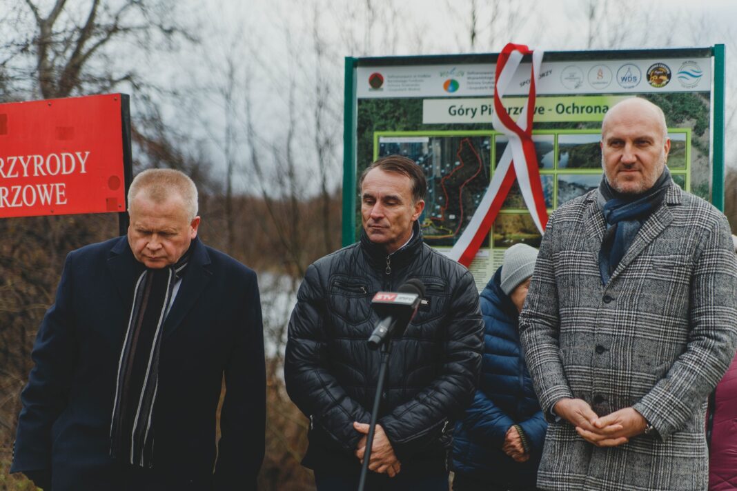 Tablice informacyjne zamontowane. Edukują i pokazują piękno Gór Pieprzowych