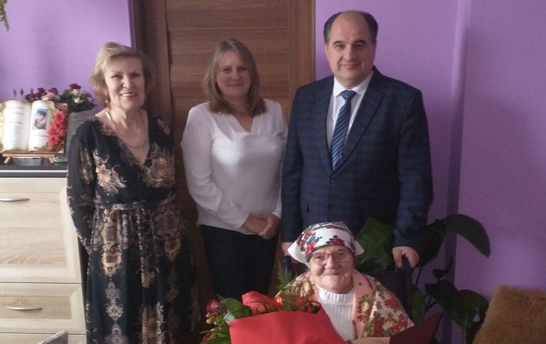 Przepiękny jubileusz. Pani Władysława Wasińska z gminy Wojciechowice świętowała 101. urodziny