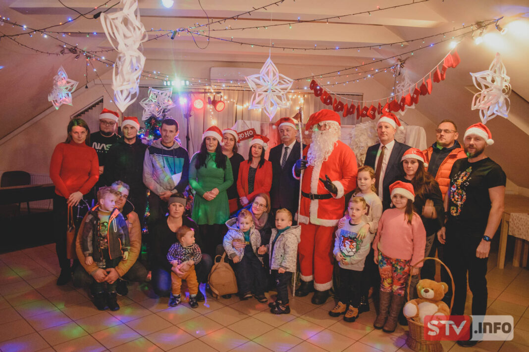 W środę Mikołaj zawitał do Lipnika. Dziś będzie gościł we Włostowie