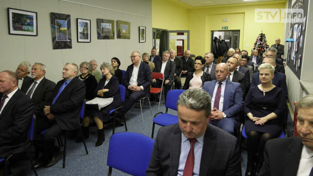 Staszowskie rzemiosło opisane w publikacji. Promocja w bibliotece