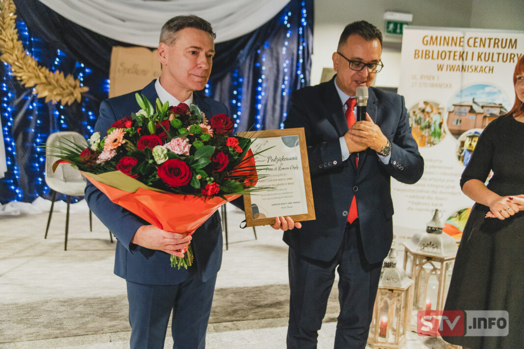 Krzyżtopór pełen historii Iwanisk. Wieczór autorski Romana Chyły.