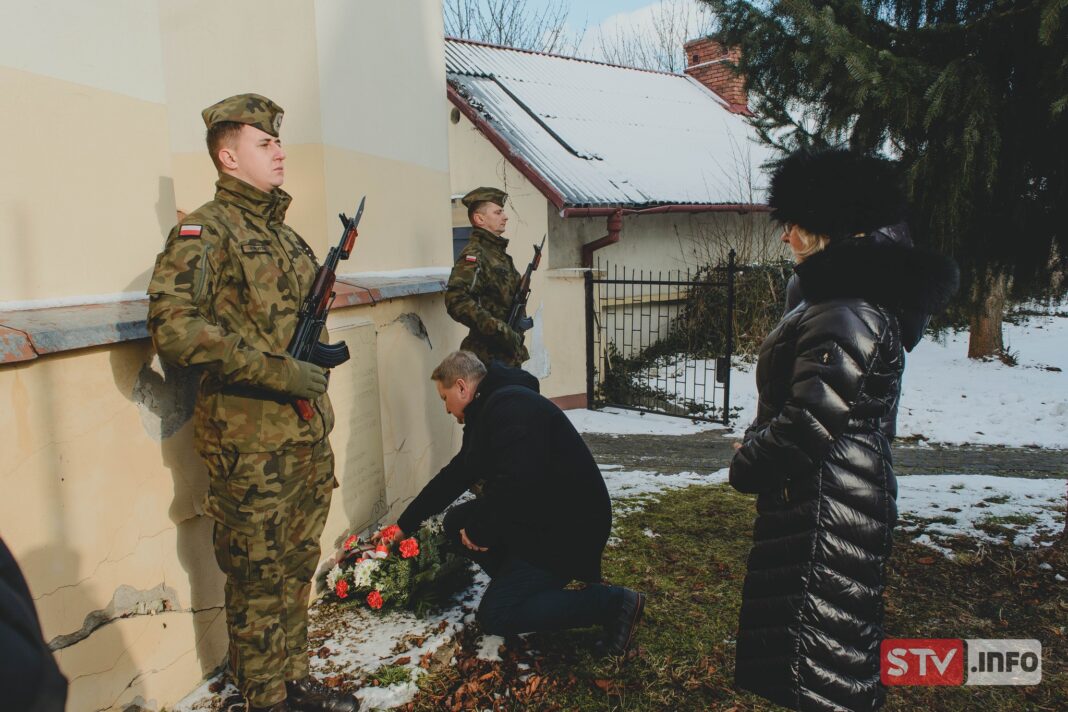 Zawichost uczcił powstańców styczniowych. Modlitwa, koncert, kwiaty i znicze dla poległych bohaterów