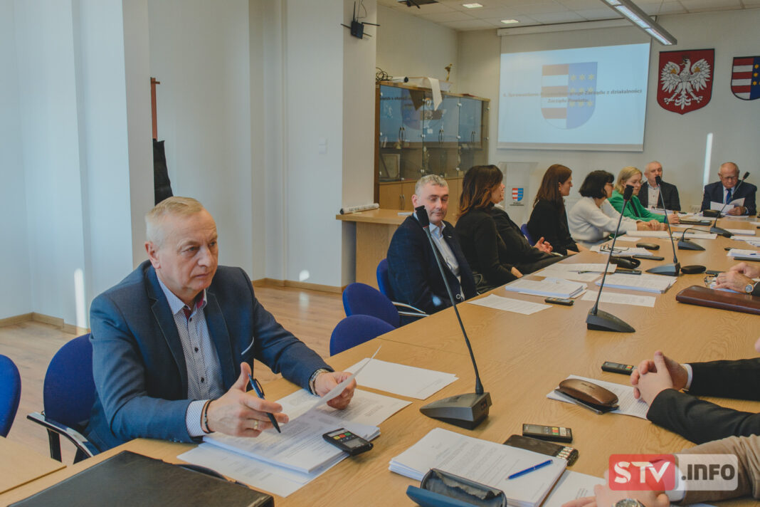 Sprawne i merytoryczne obrady w sandomierskim powiecie. Kasa dla OSP