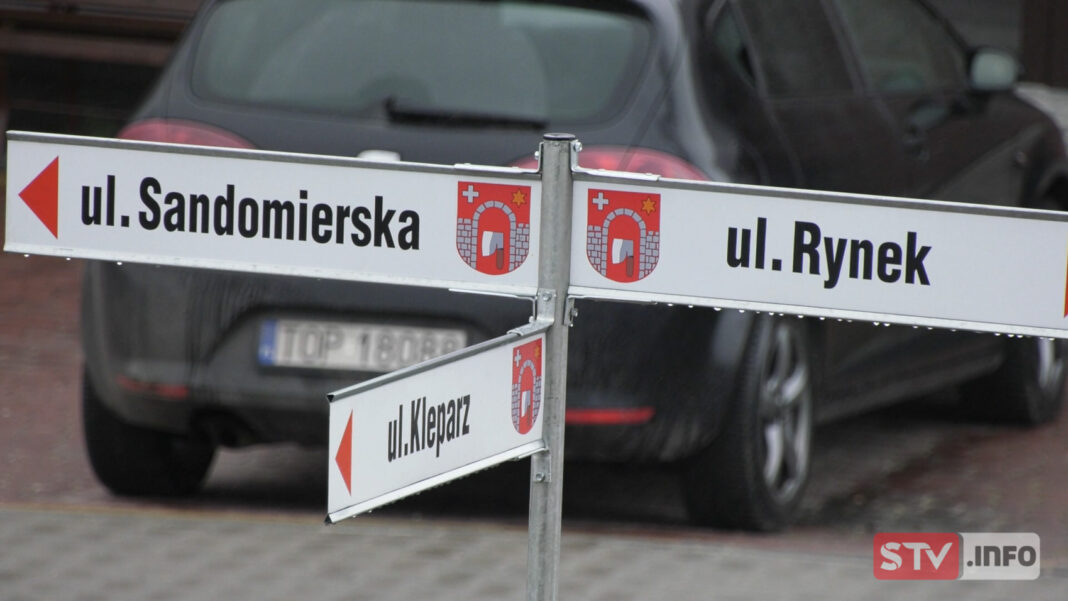 W Tarłowie wymieniają lampy na ledowe. Będzie jaśniej i taniej