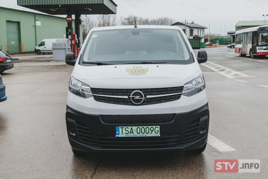 Nowe auto w taborze sandomierskiego PGKiM. „Elektrykiem” do awarii