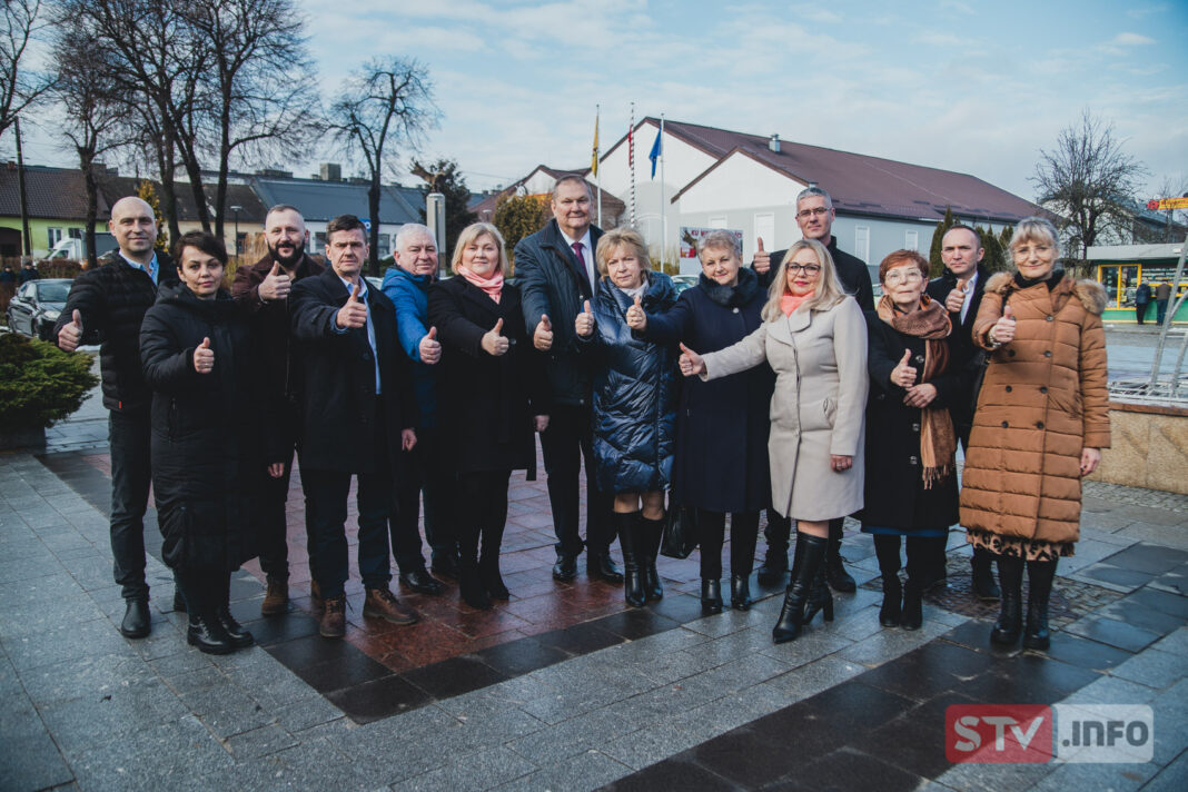 Paweł Rędziak kandydatem na burmistrza Ożarowa. „Nie ma lepszego kandydata” – podkreślił Marcin Majcher