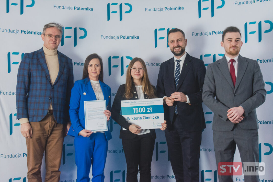 Stypendia od Polemiki. Kasa dla uzdolnionych uczniów