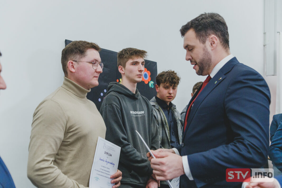 Młodzi rolnicy rywalizowali w Sichowie. Najlepsi jadą na finał centralny