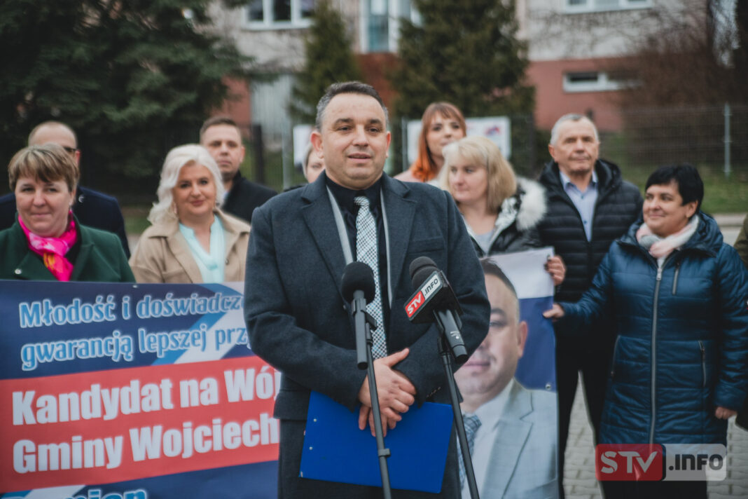 Damian Jędrzejewski z drużyną powalczy o gminę Wojciechowice. Młodość i doświadczenie