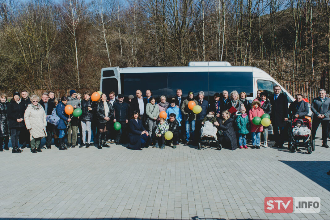 Nowy autobus dla niepełnosprawnych. Dwikozy powiększają flotę transportową
