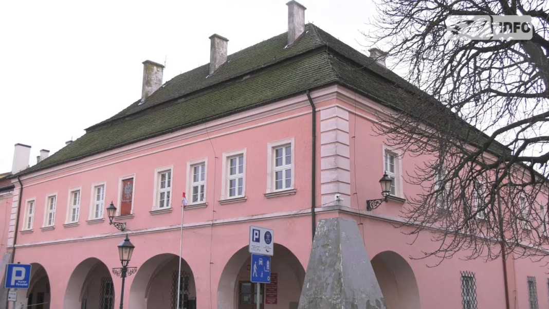 Ile na promocję w tej kadencji wydawała gmina Opatów?