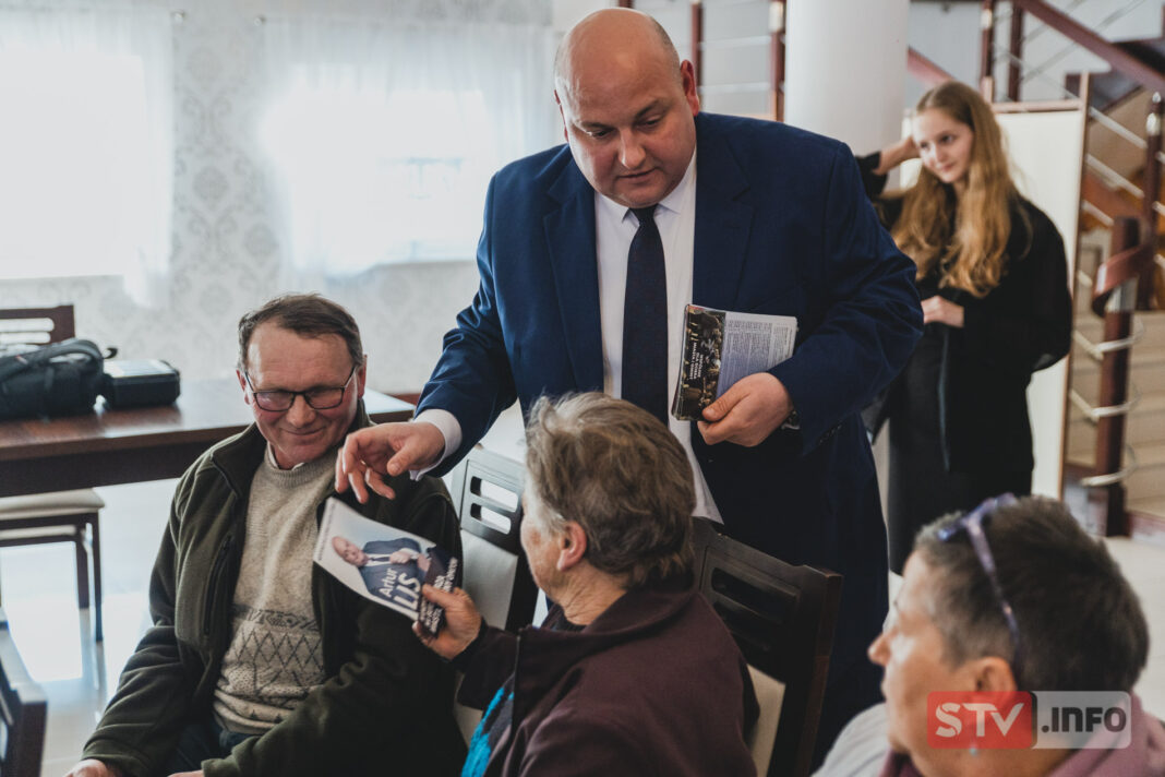 Dr Artur Lis i jego drużyna gotowi do wyborów. Kampania podsumowana