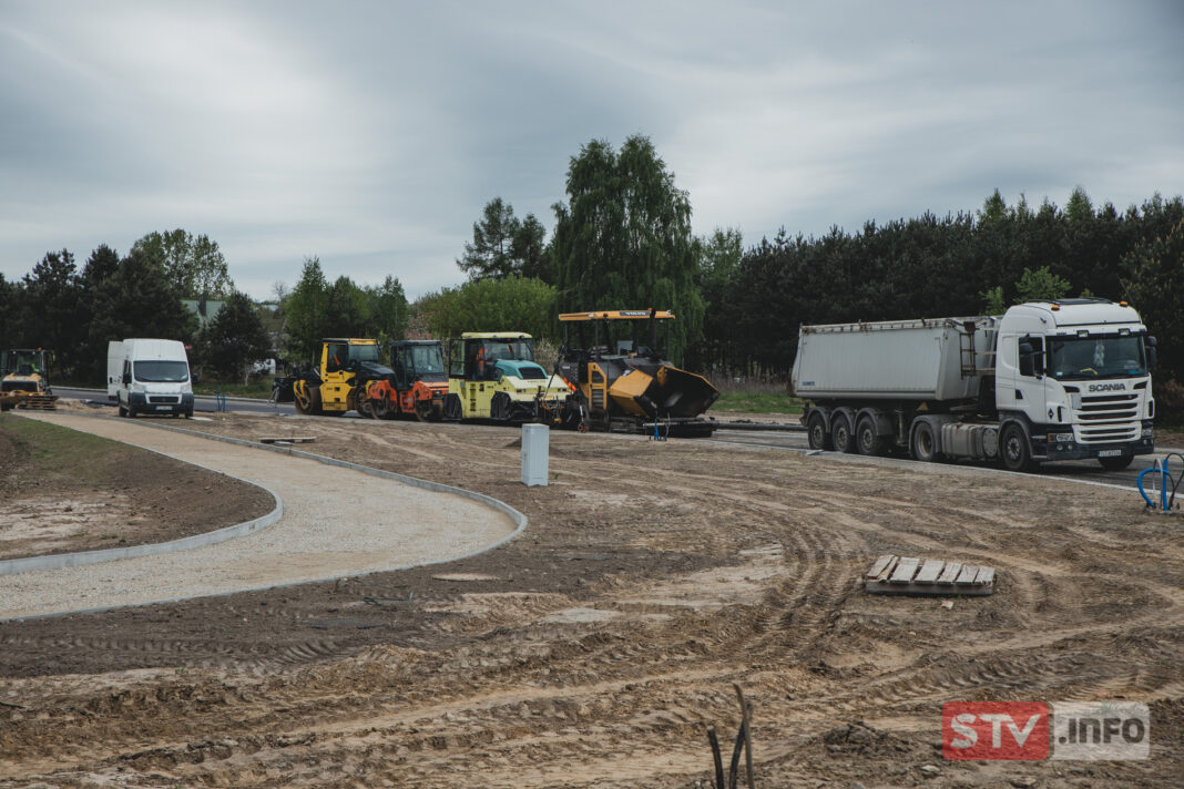 W Ożarowie powstaje łącznik Leśnej z Kościuszki. Droga za 8 mln zł.