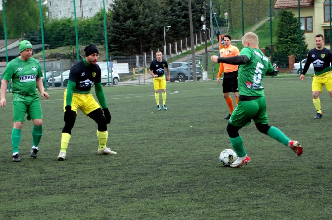 Historyczna wygrana Hubala. Czekali na punkty 14. kolejek