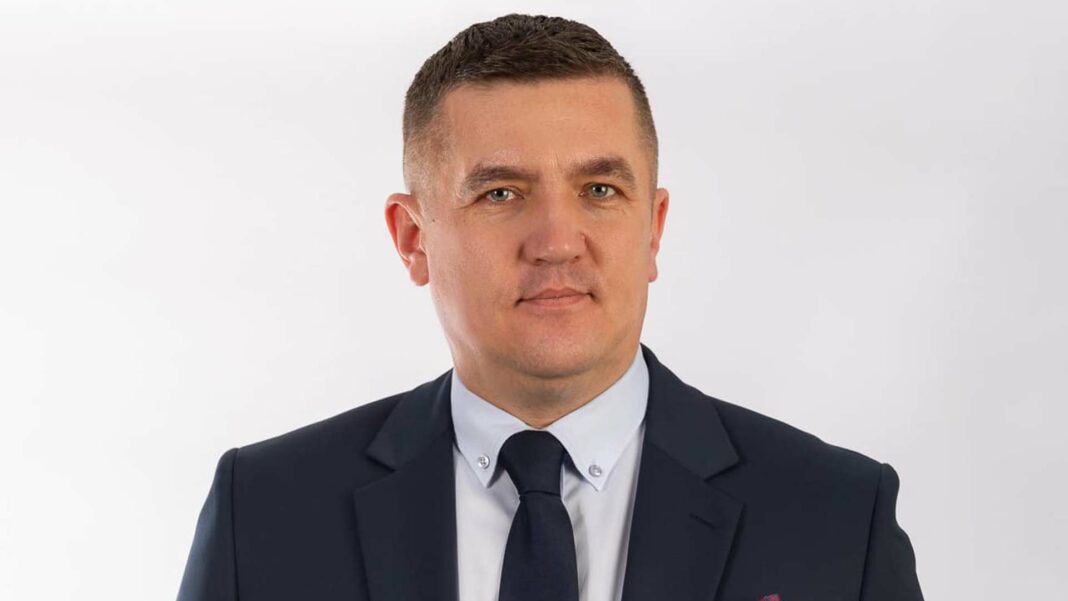Krzysztof Tworek w pierwszej turze wygrywa wybory na Wójta Gminy Obrazów