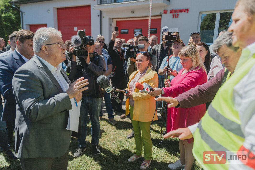 Minister rolnictwa zapowiedział pomoc dla sadowników. Spotkanie w Skotnikach
