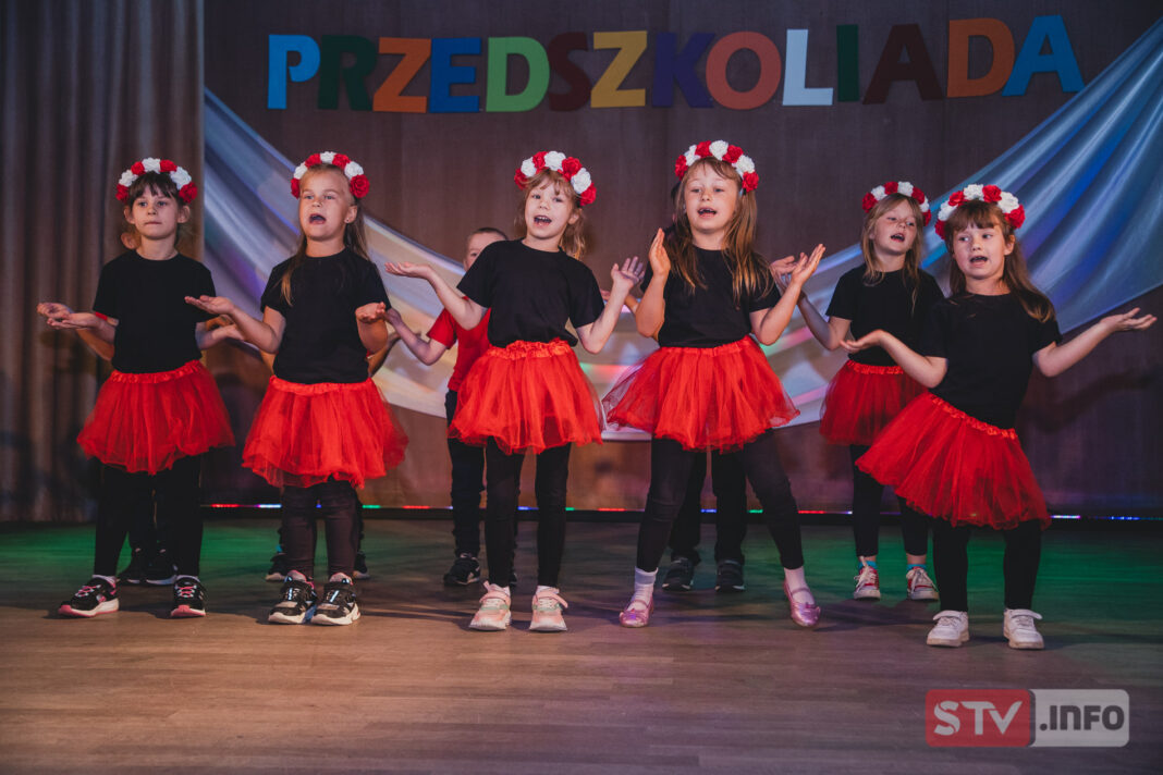 „Przedszkoliada 2024”. Najbardziej kolorowy koncert w powiecie staszowskim