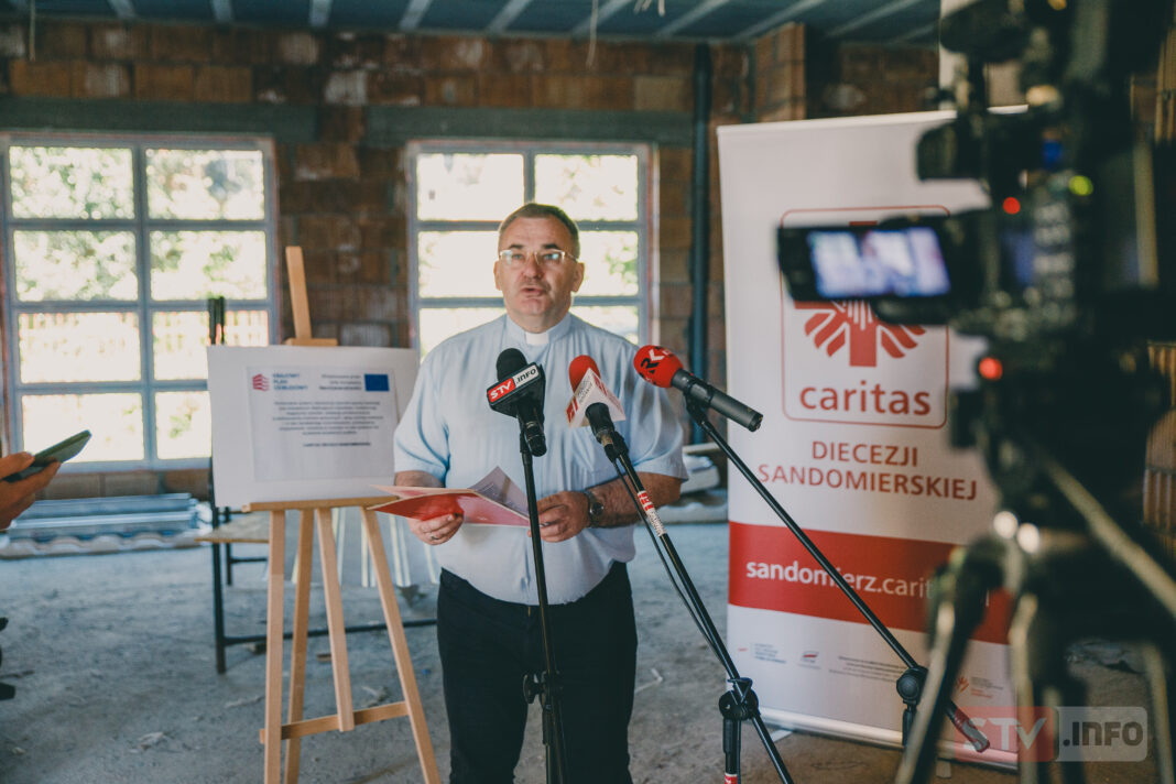 Sandomierska Caritas rozbudowuje magazyny żywności