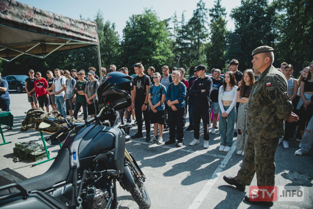 W Sandomierzu żołnierze edukowali uczniów. Wyjątkowa lekcja