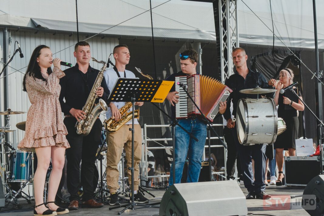 Pełen atrakcji piknik w Sichowie. Były koncerty, zabawy, konkursy, wystawy