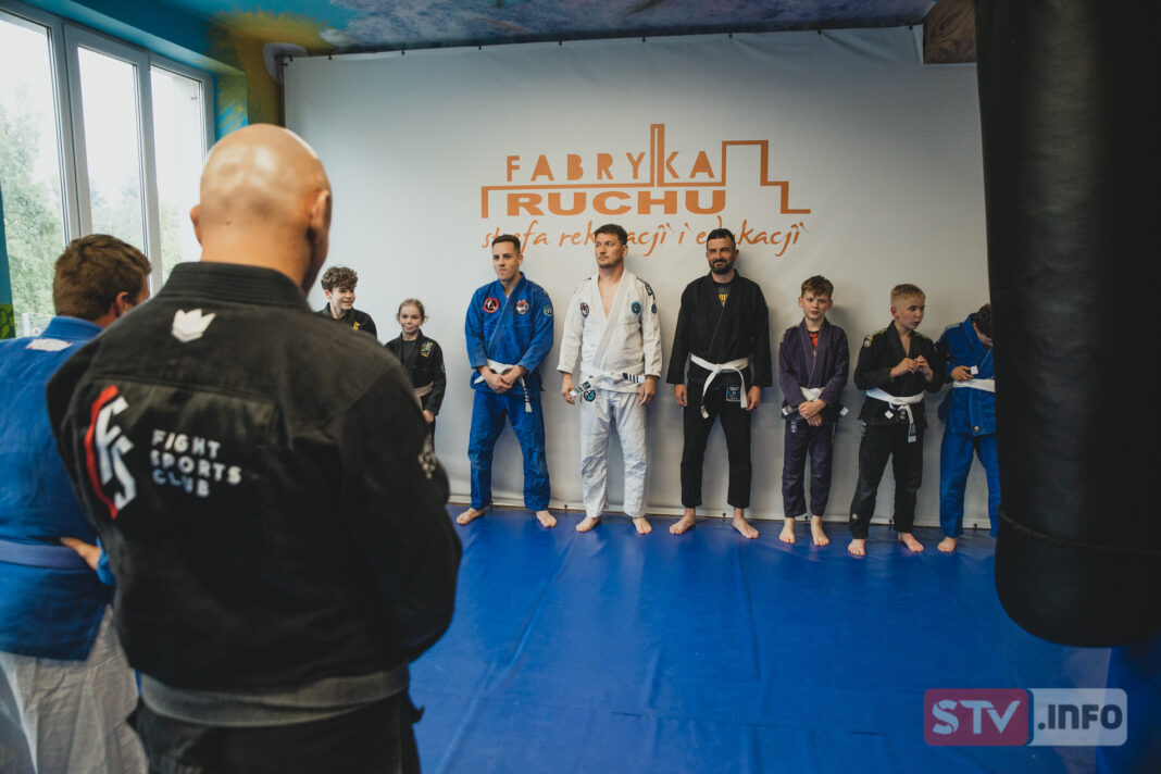 Jiu-jitsu coraz popularniejsze u dzieci. W Sandomierzu najmłodsi walczyli o kolejne pasy