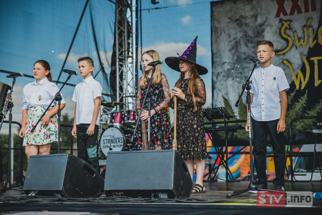 Noc Świętojańska pełna śpiewu i smaku. Biesiada we Włostowie za nami