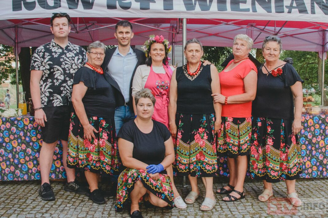 To była wyjątkowa noc w Rytwianach. Zabawa warsztaty i akcja charytatywna