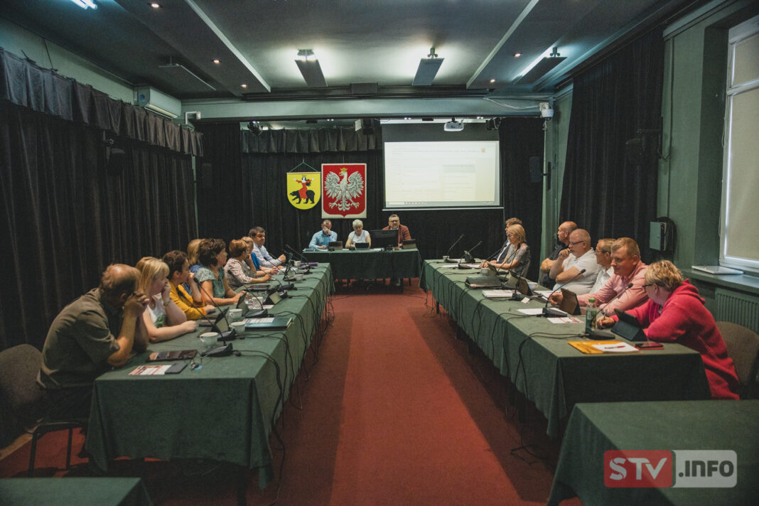 Burmistrzowie chcą łączenia ZGKiM ze spółką MPK. Ostrożni radni wyrazili zgodę tylko na analizę