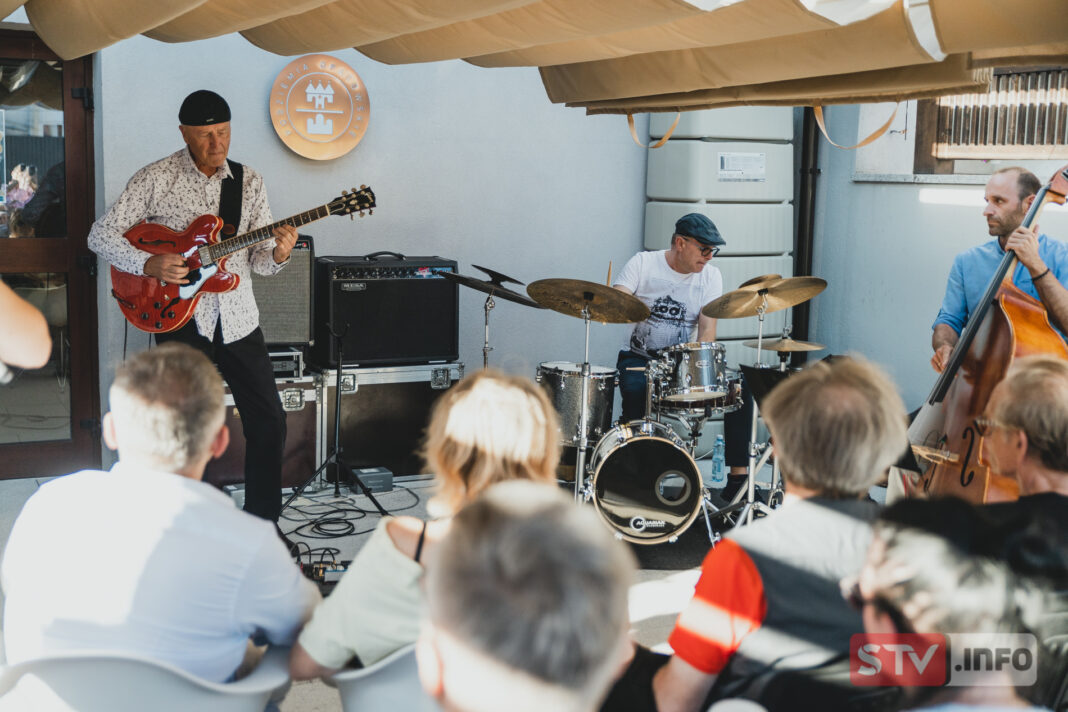 Jazzowe brzmienia w Opatowe. Klimatyczny koncert Guitar Friends