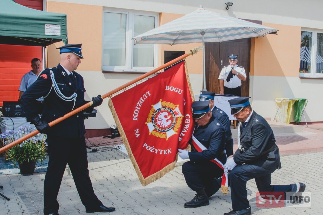 OSP w Suliszowie ma sztandar. Piękna jubileuszowa uroczystość