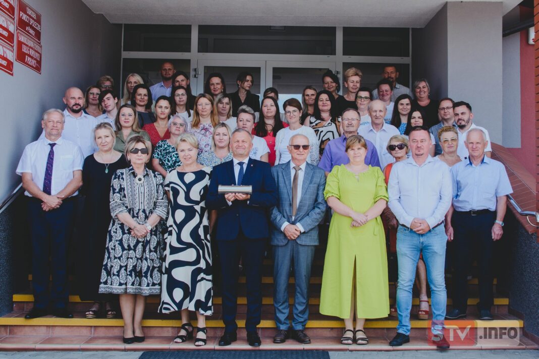 W Połańcu wmurowano kapsułę. Otworzą ją za 100 lat