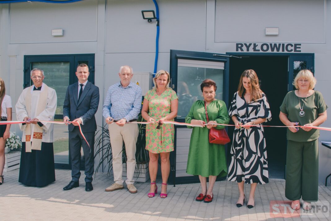 Świetlica uroczyście otwarta. Ryłowice świętowały