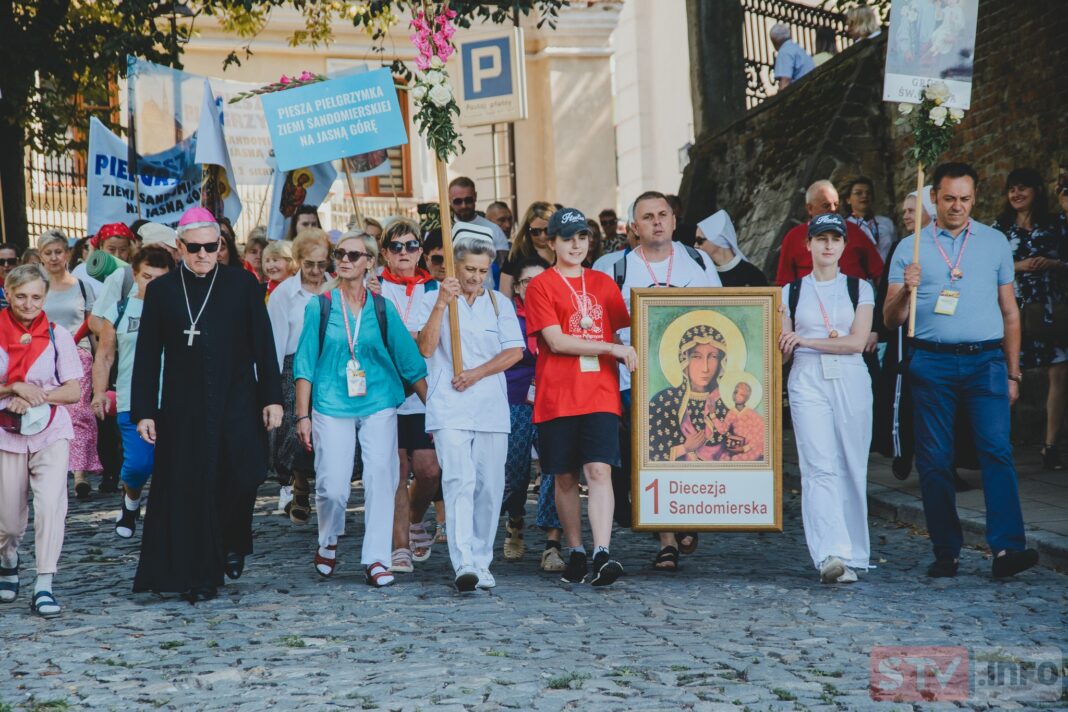 41. rekolekcje w drodze. Piesza sandomierska pielgrzymka na Jasną Górę