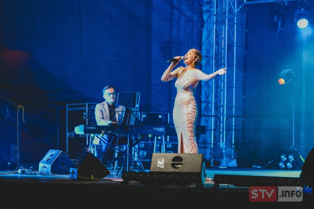 XXXIII edycja festiwalu Muzyka w Sandomierzu. Gwiazdy na dziedzińcu zamku