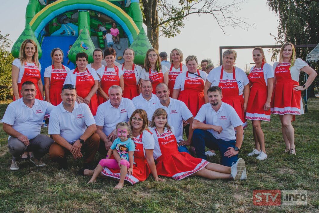 Łukowiec bawił się przy altanie. Udany piknik rodzinny