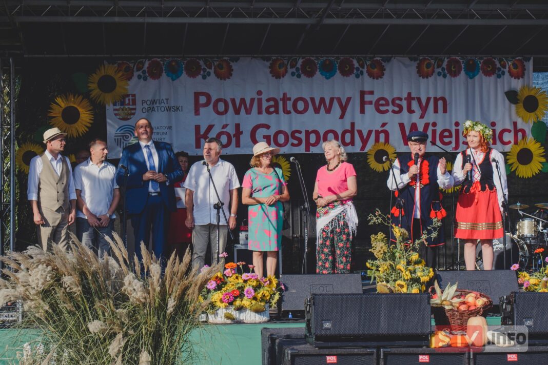 III Powiatowy Festyn Kół Gospodyń Wiejskich. Zochcinek stolicą pierogów