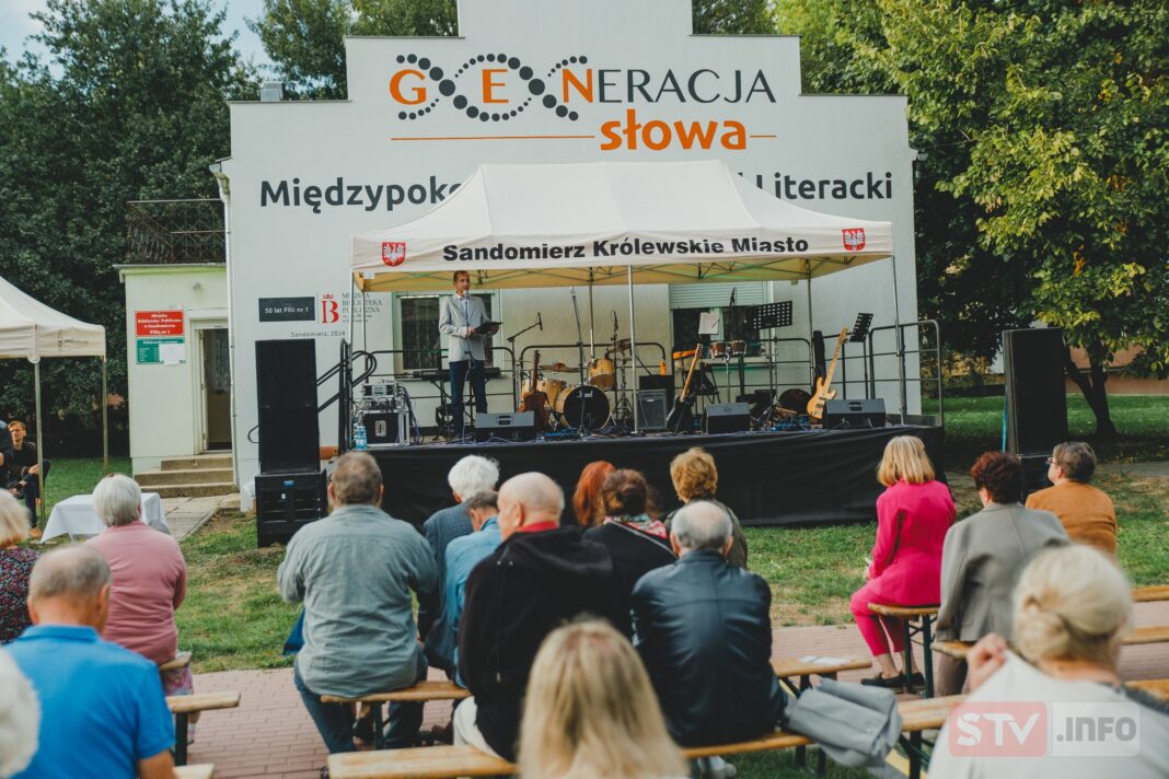 Środowa odsłona „GENeracji Słowa”. Jubileusz okraszony koncertem i tortem